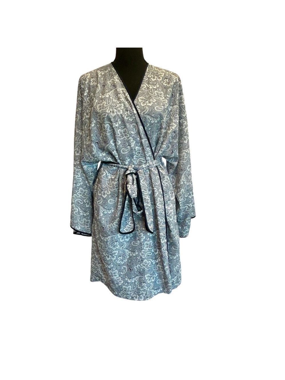 Versailles white navy blue paisley print kimono style wrap tie front bath robe